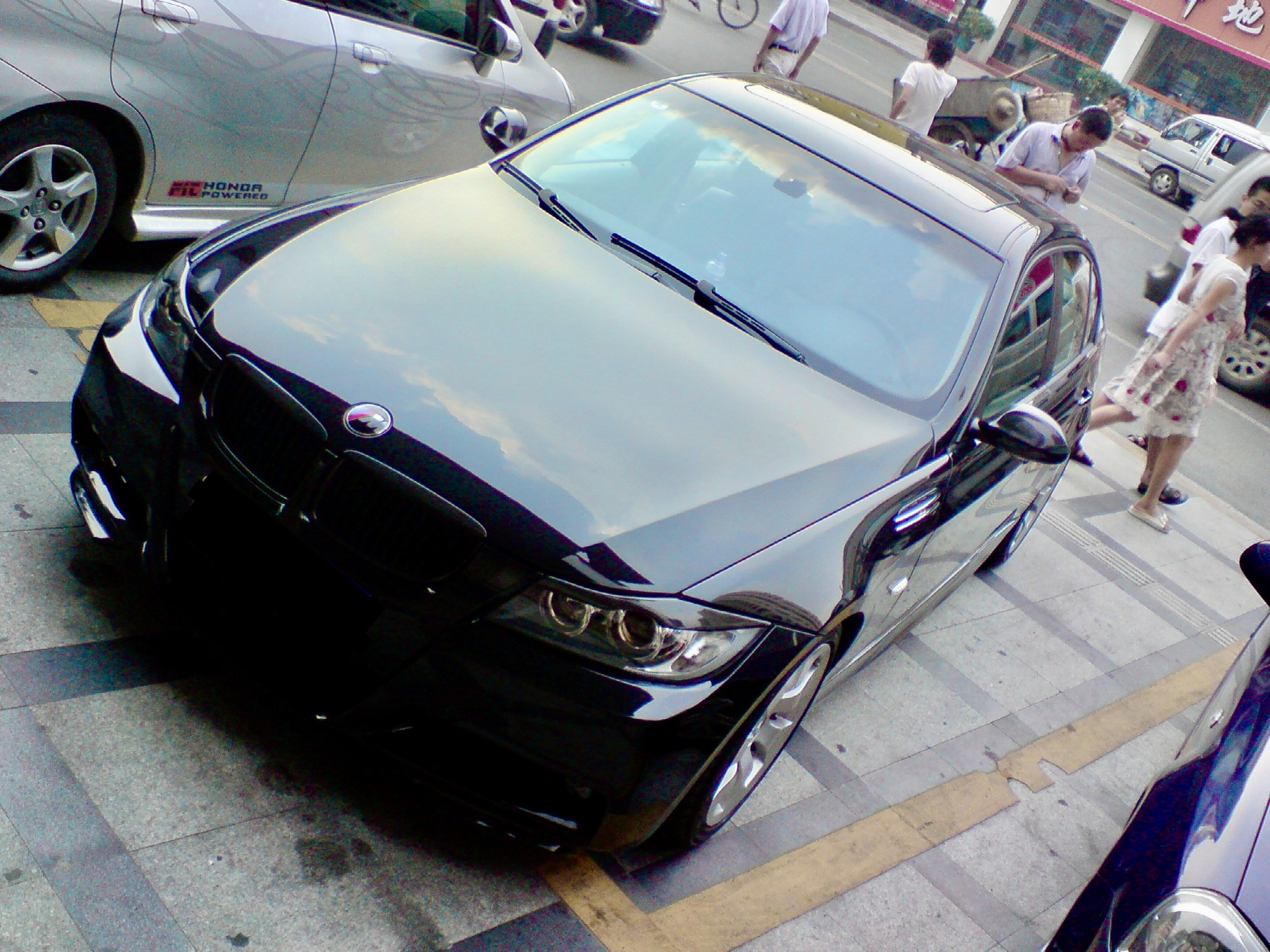 BMW E90 325i (M Spec) 改的很好看